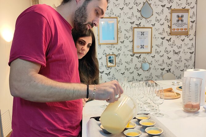 Workshop Nate Pastel and Cocktails in Porto - Cocktails and music while the Pastel de Nata bakes