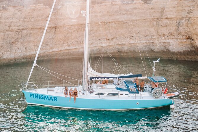Yatch FINISMAR: 3hours Sailing to Benagil - The included champagne moment and the swim stop that actually breaks the day